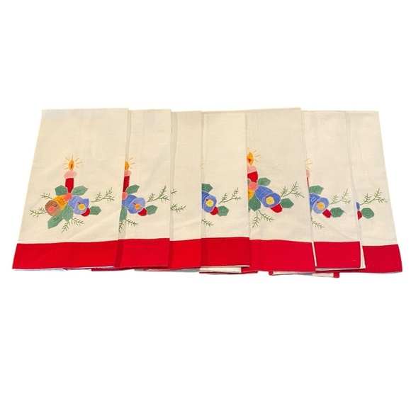 Vintage quilted candle & christmas bells tea towels napkins  red trim set of 8 - Picture 1 of 9